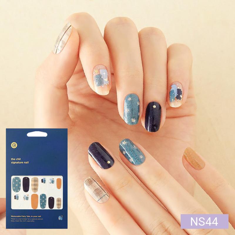 Теплые тона наклейки для ногтей 24 шт. | Самоклеящиеся полоски, Микс карамели и клетки, Быстрый 5-минутный маникюр