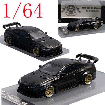 SW Diecast Масштаб 1/64 Спортивный автомобиль BMW G82 M4 Модель Из сплава BMW G82 M4 Полная карбоновая текстура Модель игрушечного автомобиля Подарок Украшение