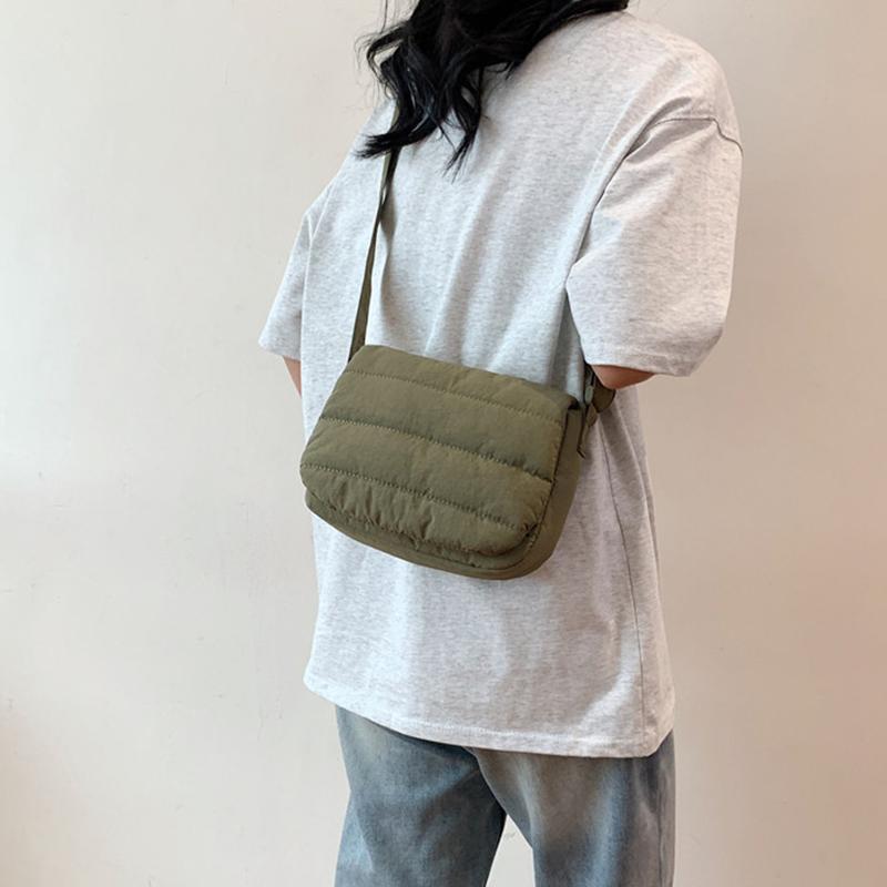 Женская модная маленькая наплечная сумка из нейлона и космического хлопка с вышивкой нитью, повседневная однотонная, универсальная, с клапаном, квадратная сумка-кроссбоди KTY