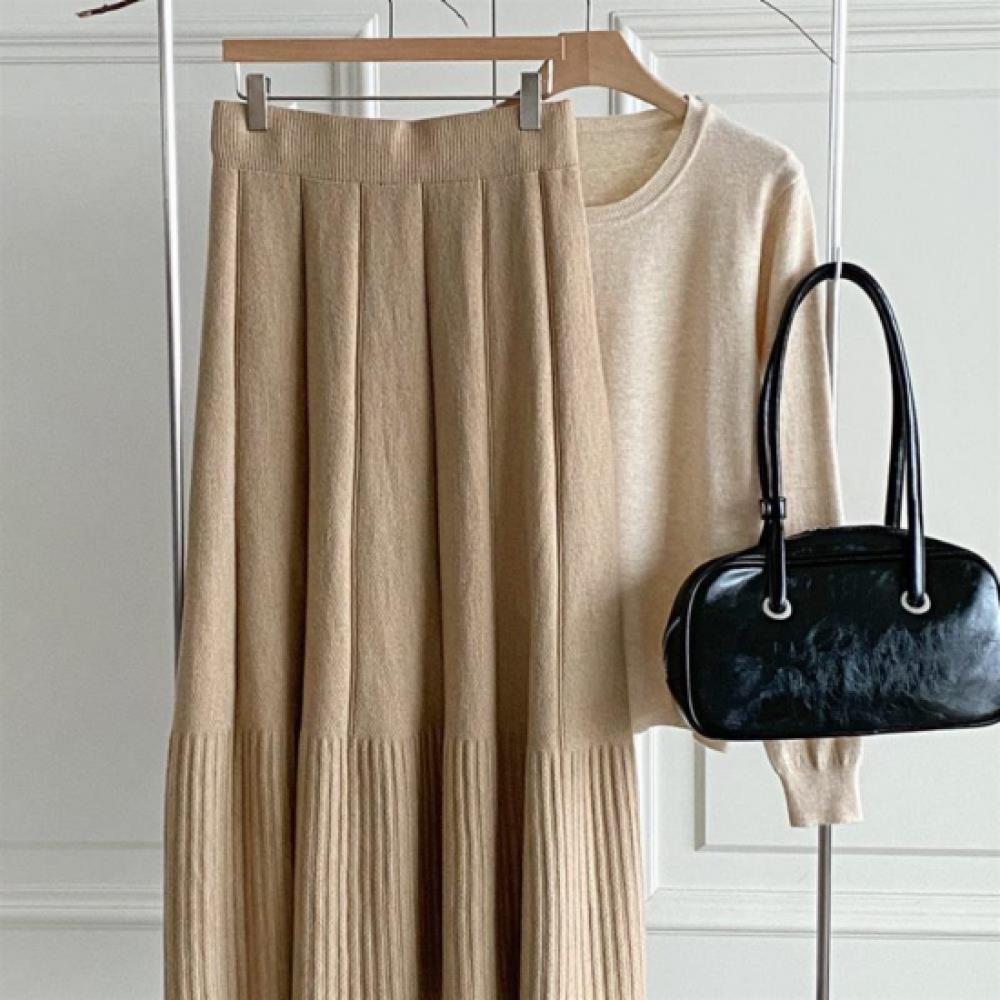 New Arrivals Open Run Women Solid Color Pleated Waistband Knit Long Skirt