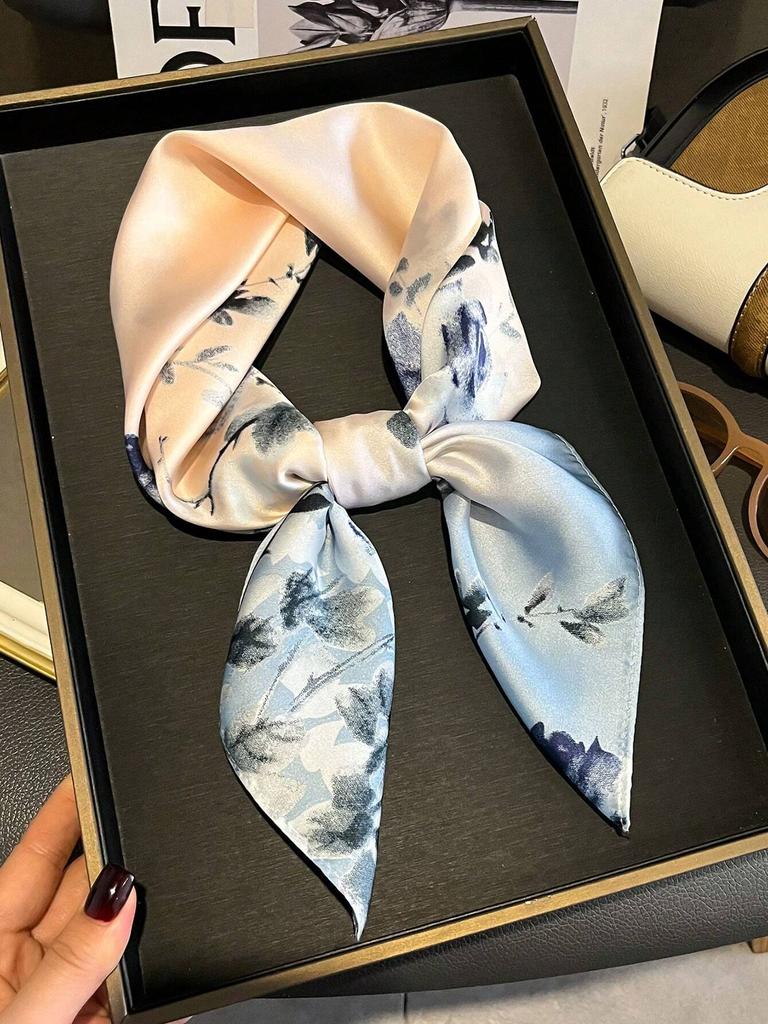 Low-key Luxury Womens Headscarf Is a Must-have for Spring and Summer Imitation Silk Printed Square Scarf Is Fashionable
