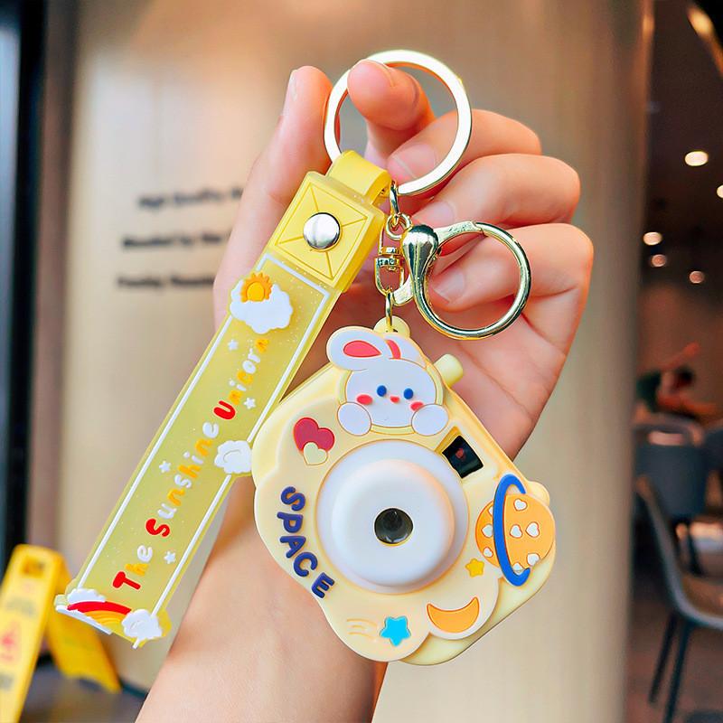 Adorable Cartoon Projection Camera Keychain Charming Gift For Students And Car Owners