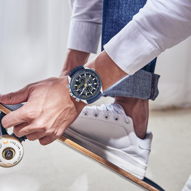 Citizen Серия Promaster Eco-Drive Blue Angel Сапфировое стекло Вечный календарь Кожаный ремешок Солнечный кварцевый механизм Мужские часы AT8020-03L
