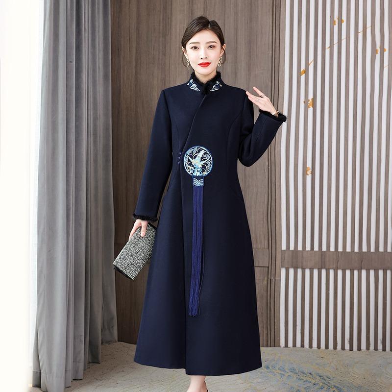 Vintage Chinese Style Woolen Coat for Women Winter Fashion Embroidery Clothes