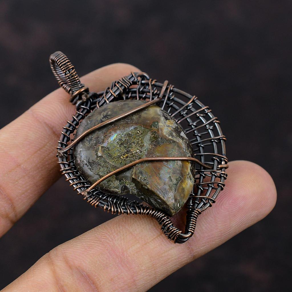 Подвеска из окаменелости аммонита, обернутая медной проволокой, драгоценный камень, кулон ручной работы, уникальный стиль, ювелирное изделие, обернутое медной проволокой, кулон в подарок для матери