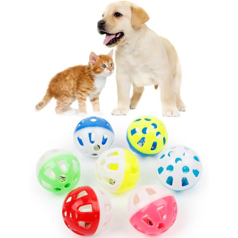 Пластиковый мяч для бросания для домашних животных с полым дизайном для кошек и мелких питомцев