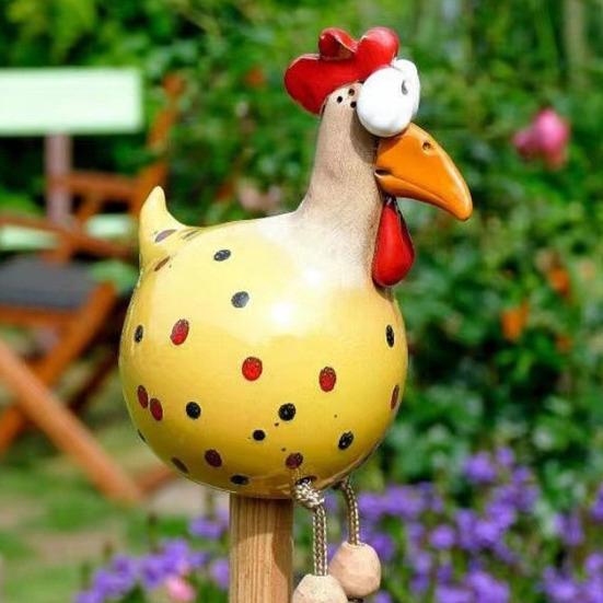 Забавная фигурка курицы с болтающимися ножками, большими глазами. Пластиковая мультяшная статуэтка петуха для украшения сада, лужайки, патио, балкона
