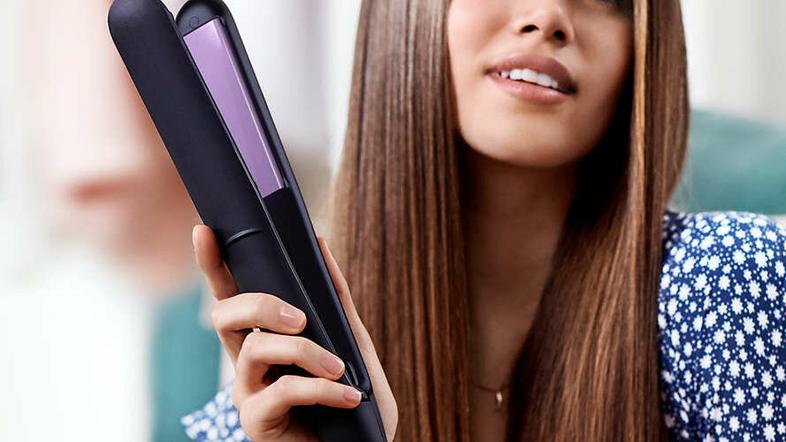 PHILIPS StraightCare Essential Hair Straightener BHS377/00