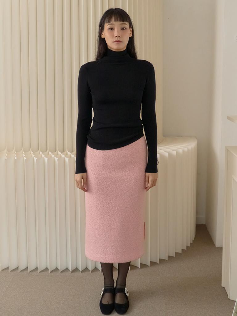 SORRY, TOO MUCH LOVE Soft Fine Rib Turtleneck Knit_Black