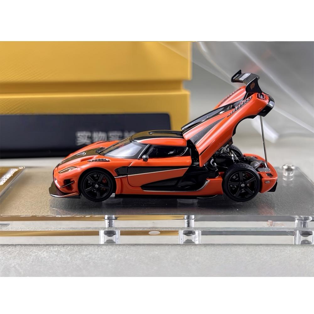 Focal Horizon 1:64 Agera RS Diecast Model Car