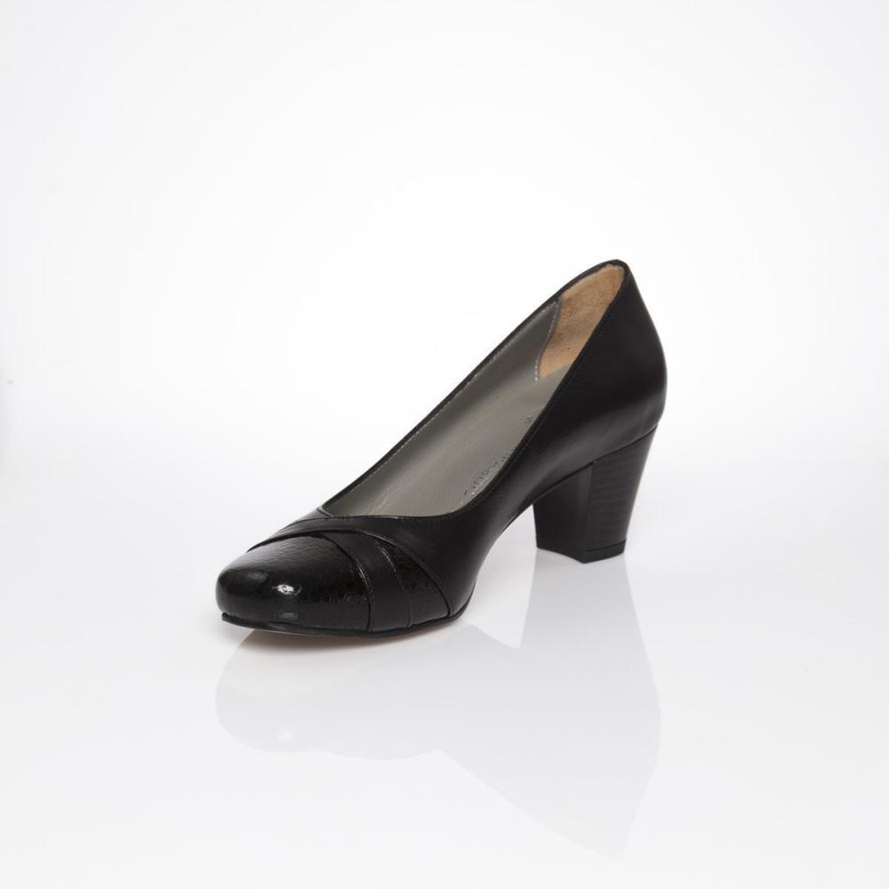 Черные женские кожаные туфли на каблуке из натуральной кожи