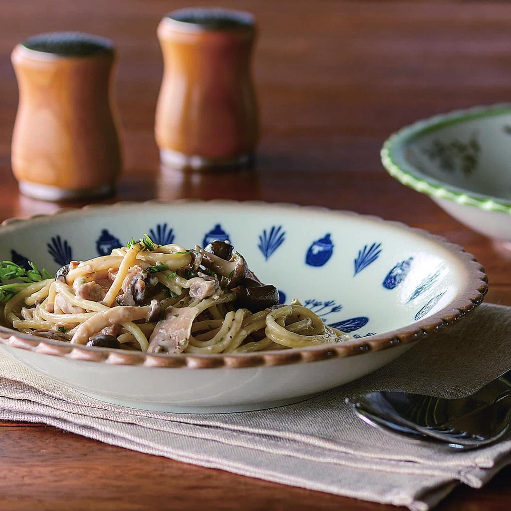 Sango Toki Disney the Curry Pasta Pair Dishwasher and Microwave Made in the Made in "Winnie Pooh" Plates, Plate, Plate, 2-Person Set, 21cm, Safe,