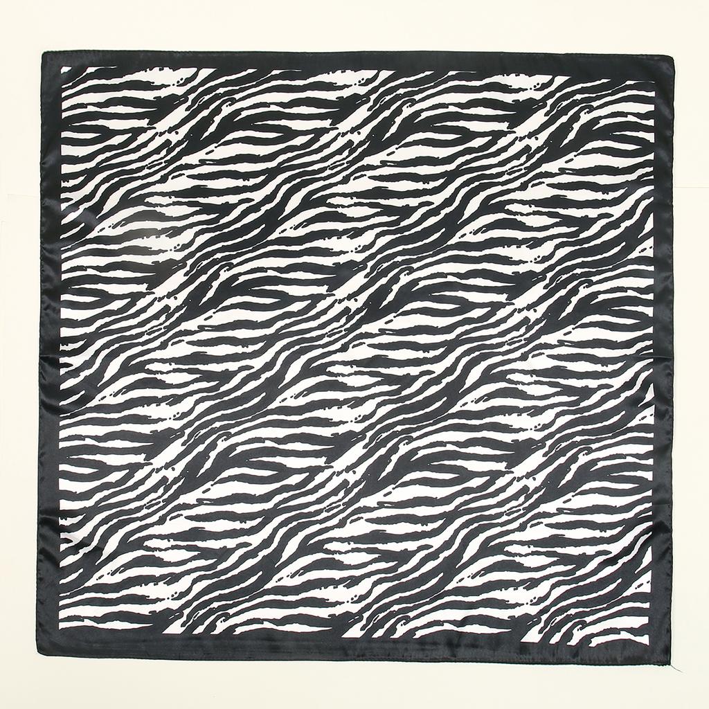 90x90cm Leopard Print Square Scarf Women's Hijab Head Wrap Scarf Shawl Neck Kerchief Head Bands Foulard Female Scarfs