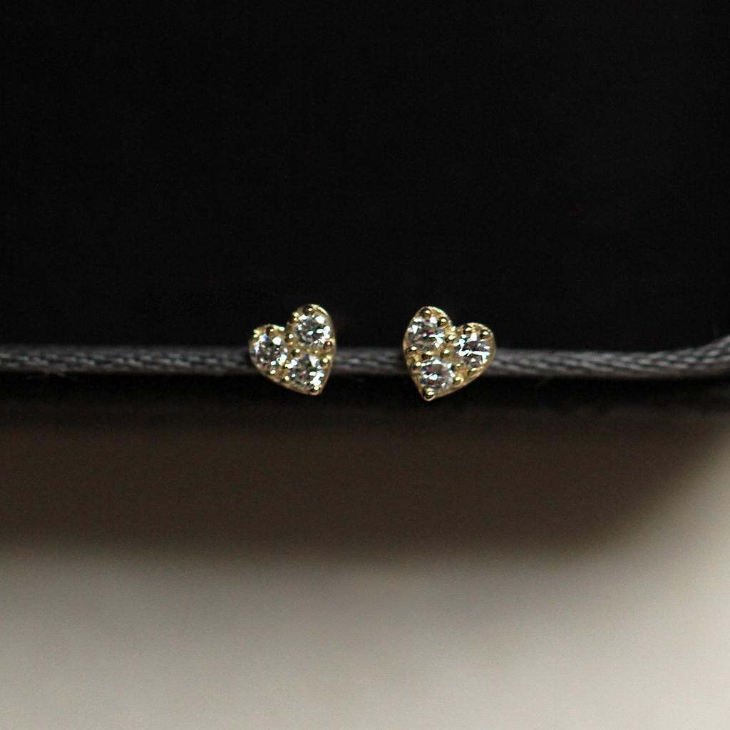 Миниатюрные серьги-гвоздики в форме сердца из стерлингового серебра 925 пробы с изящной отделкой из бриллиантов, с любовью, в форме сердца, подходящие друг другу, для женщин