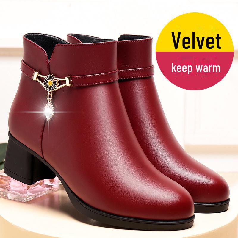 «Женские нескользящие кожаные ботинки на среднем каблуке — осенне-зимняя коллекция с бархатной подкладкой для людей среднего и пожилого возраста»