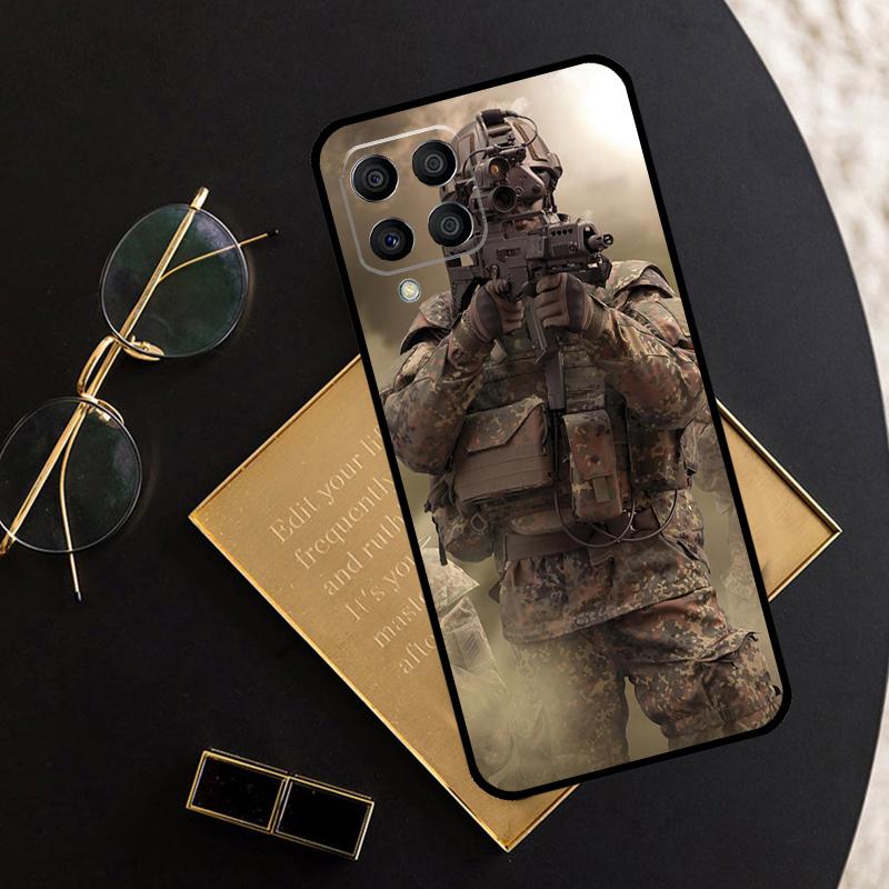 Чехол 'Горячий армейский солдат' для Samsung Galaxy M06 M16 M12 M13 M14 M15 M35 M55 M34 M54 M33 M53 M21 M31 M11 M32 M52
