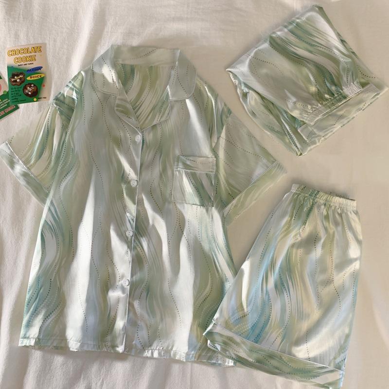 High-End Light Luxury High-End Sense Of Gradual Change Green Short-Sleeved Pajamas Three-Piece Set Can Be Worn Suit