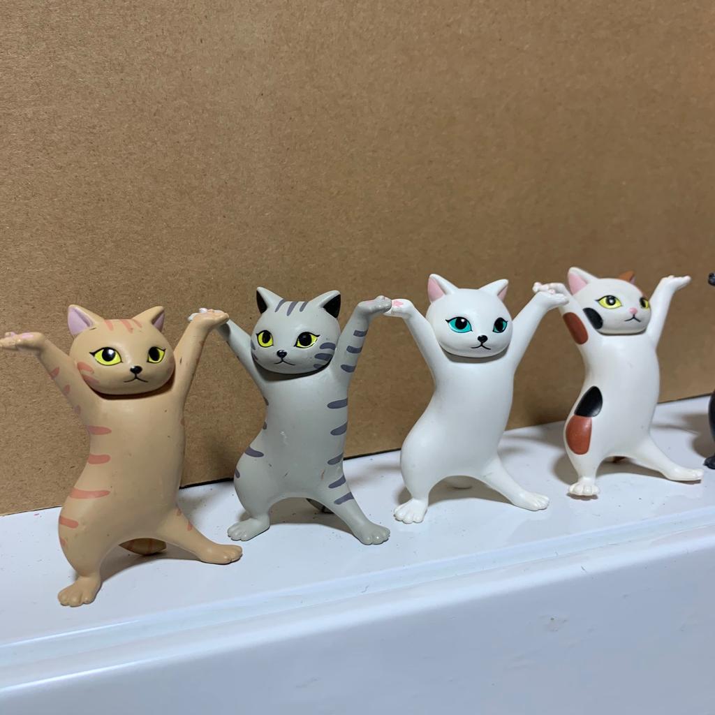 1Pcs Cat Pen Holder Funny Cat Doll Ornaments Crafts Earphone Shelf For Room Office Desk Home Decoration Accessories