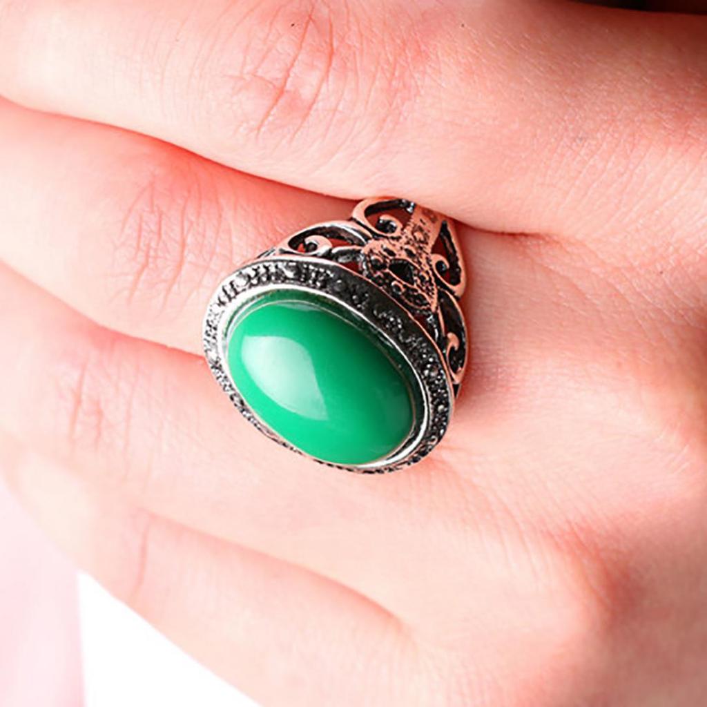 Женские кольца с искусственными камнями