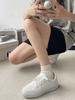 Белые маленькие белые туфли женские весна и осень 2025 новые спортивные туфли универсальный японский студенческий стиль европейские товары повседневные кеды студенты