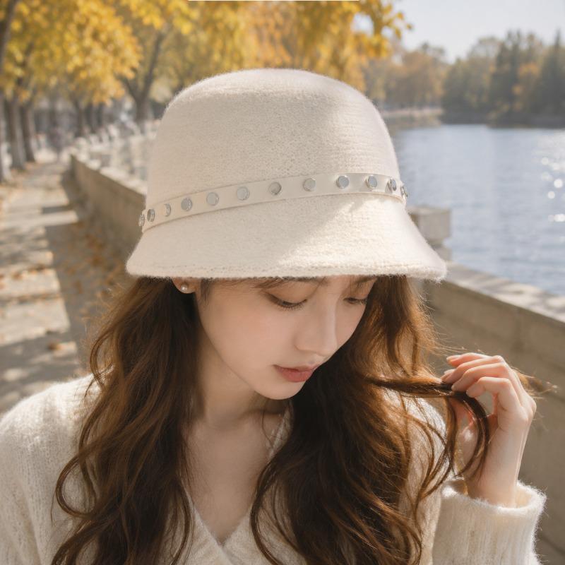 Korean Style Solid Color Rivet Riding Hat Large Head Circumference Women Winter Hat