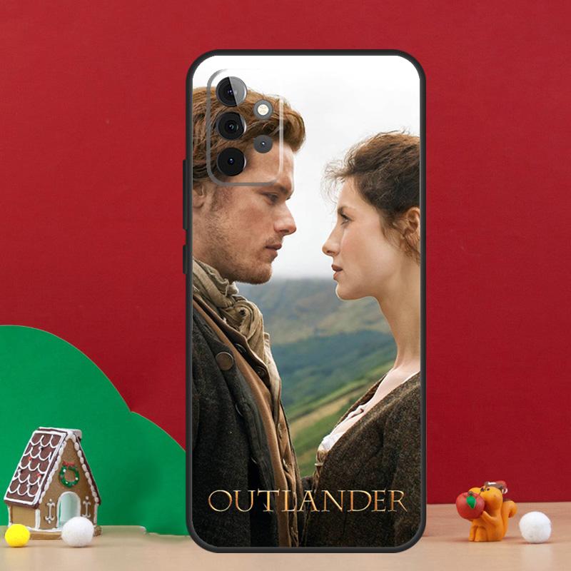 Чехол Outlander Jamie and Claire для Samsung Galaxy A56 A33 A13 A36 A23 A52 A32 A12 A54 A34 A14 A16 A53 A15 A35 A55 A17