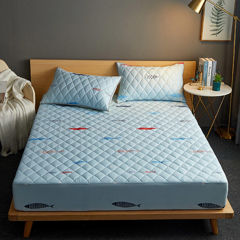 Стеганая водонепроницаемая простыня с эластичным однотонным наматрасником королевского размера для двуспальной кровати