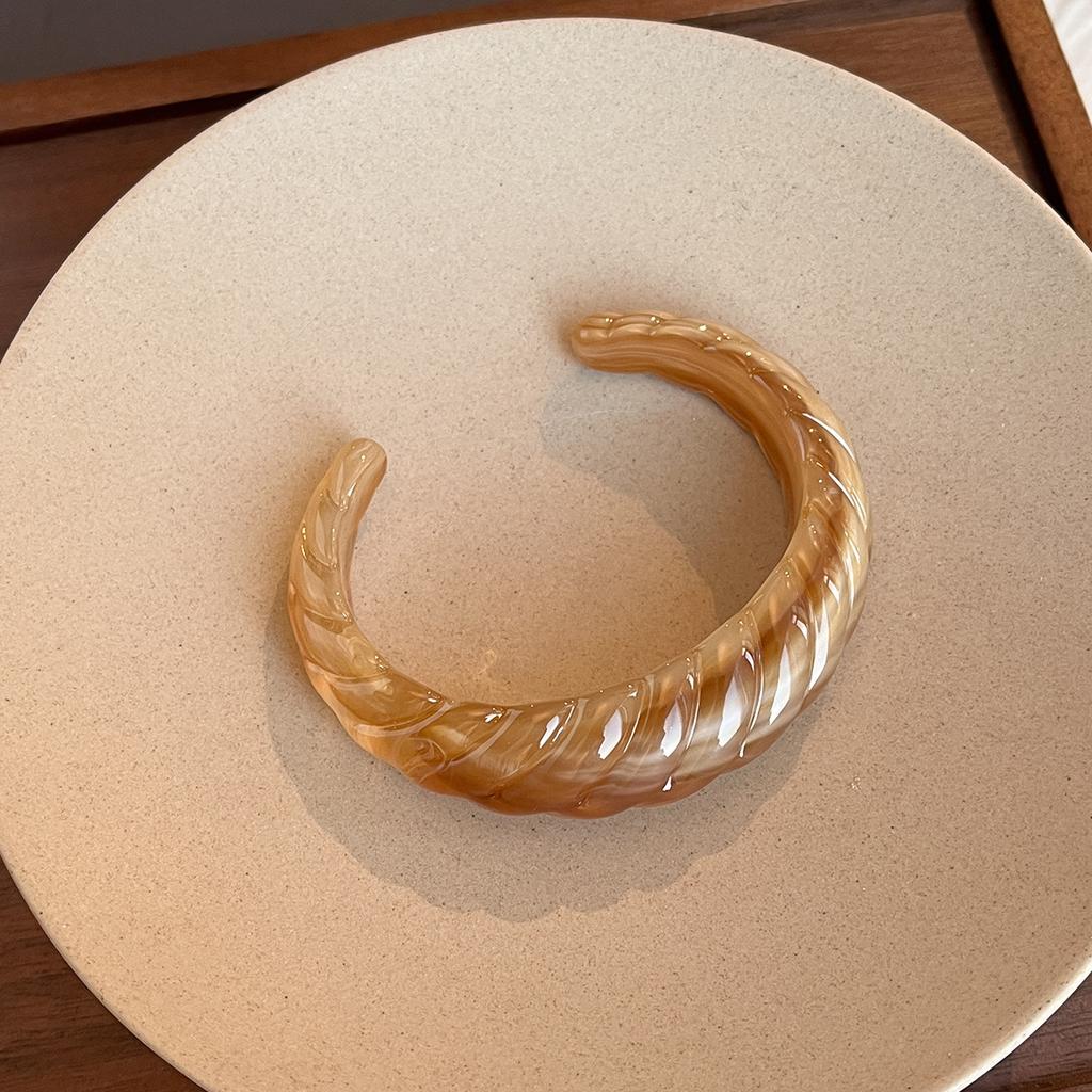 Vintage Threaded Open Bracelet, Premium Smudge Texture Acrylic Bracelet Acrylic Jewelry