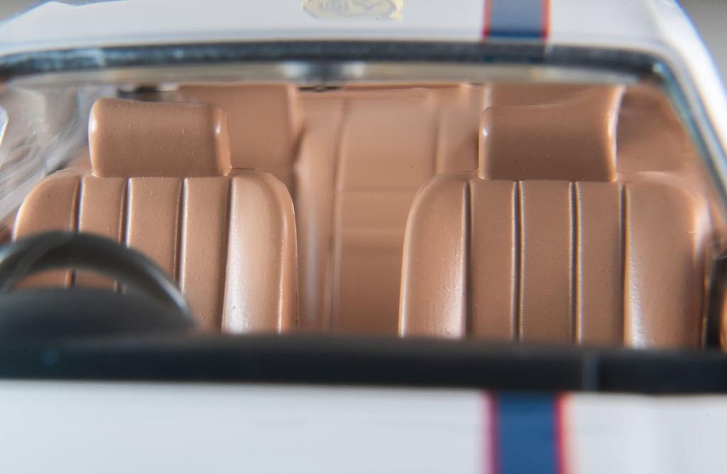 Tomica Limited Vintage Neo Nissan Cedric V30E Brougham Personal Taxi Готовый продукт 1/64 LV-N290a