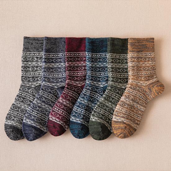 Warm Wool Socks for Men Winter Thermal Thick Crew Socks Vintage Style Retro Pattern Socks for Cold Weather