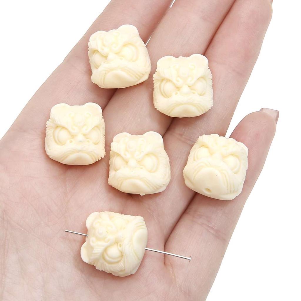 One Acrylic Bead Cartoon Big Eyes Black Cat Beads Wake Lion Carved Beads for DIY Bracelet Craft Jewelry Making