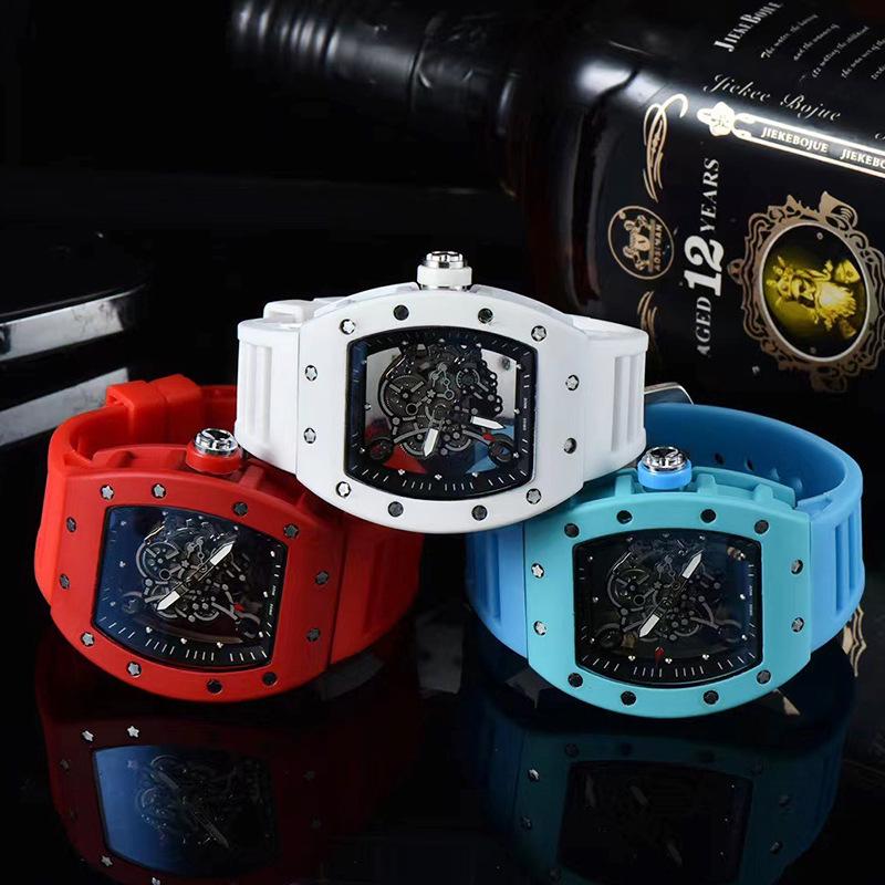 Стильные современные кварцевые часы унисекс с прозрачной задней крышкой, идеально подходящие для бизнеса и отдыха.