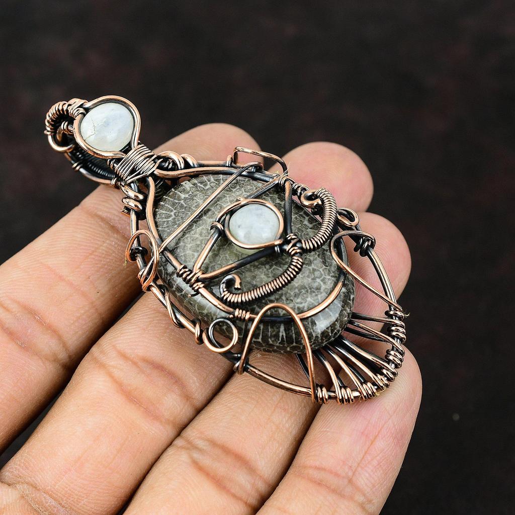 Подвеска из медной проволоки с коралловым скатом от сглаза, обернутая в драгоценный камень, дизайнерская бижутерия, подвеска из лунного камня от сглаза, ручная работа, женский кулон, подарок для него