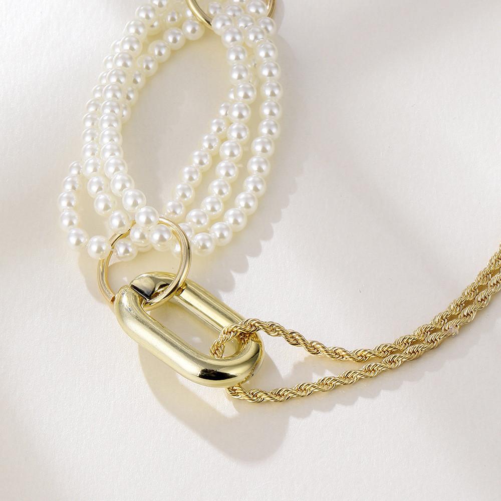 Chic Irregular Pearl And Alloy Necklace Perfect For Weddings And Travel Keepsakes