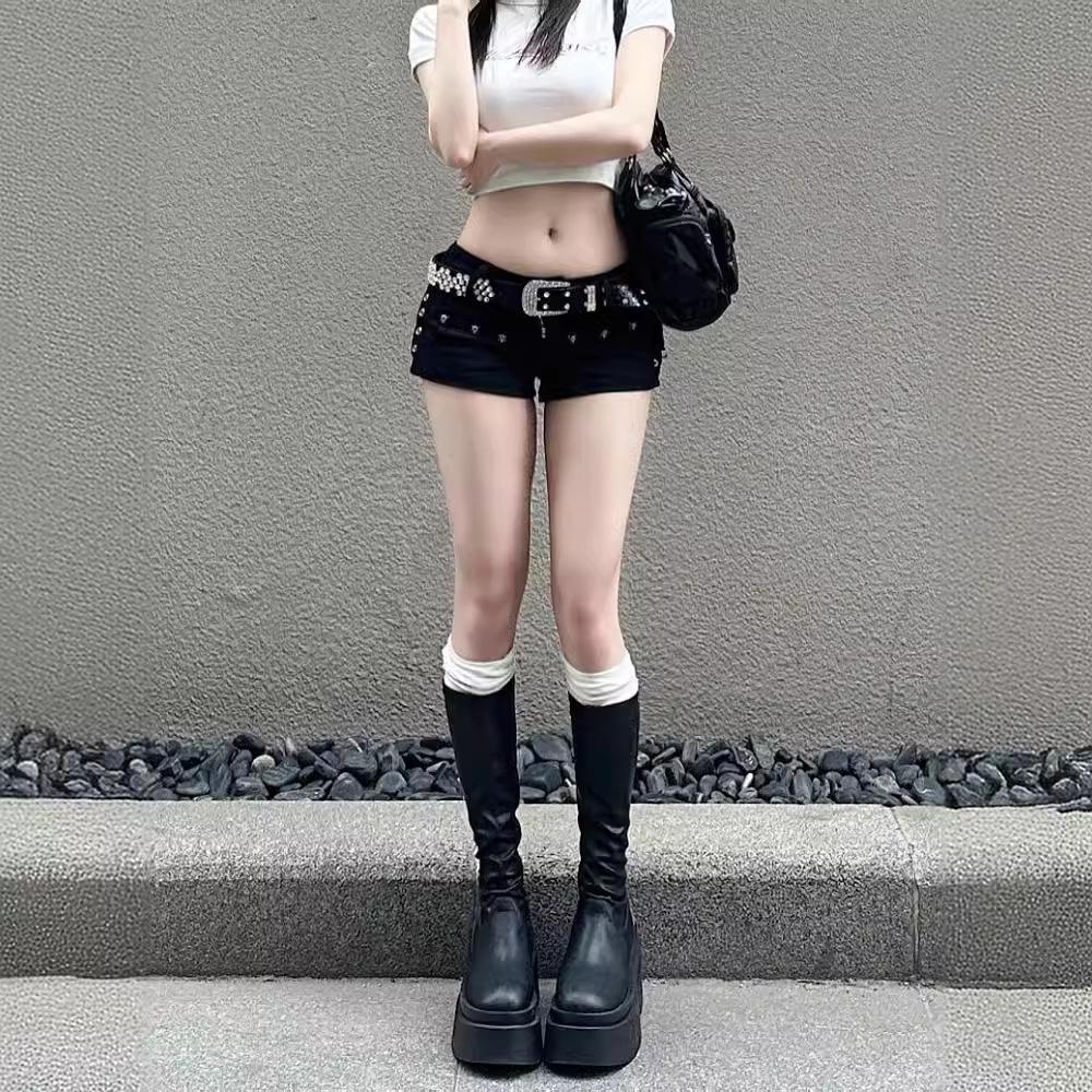 Стиль Y2K Плюс Размер С Низкой Посадкой Приталенные А-силуэта Джинсовые Супершорты - Европейский и Американский Ретро Трендовые Женские Горячие Шорты.