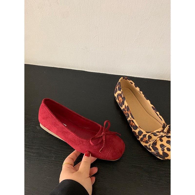 Туфли женские с плоской подошвой и неглубоким горлом 2025 года, новые весенне-летние туфли-бини с одной педалью, туфли Мэри Джейн, нежные вечерние туфли, женская обувь