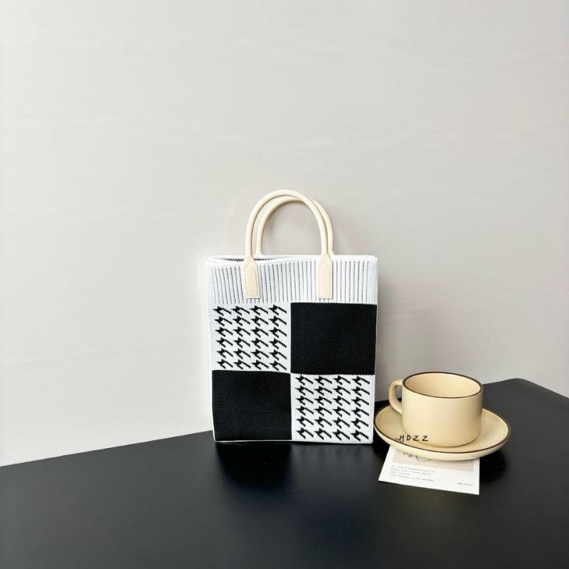 Премиальный стиль, сумка для мобильного телефона большой вместимости, вязаная сумка, нишевая, универсальная, на плечо, мессенджер, мультяшная, модная, дамская сумочка