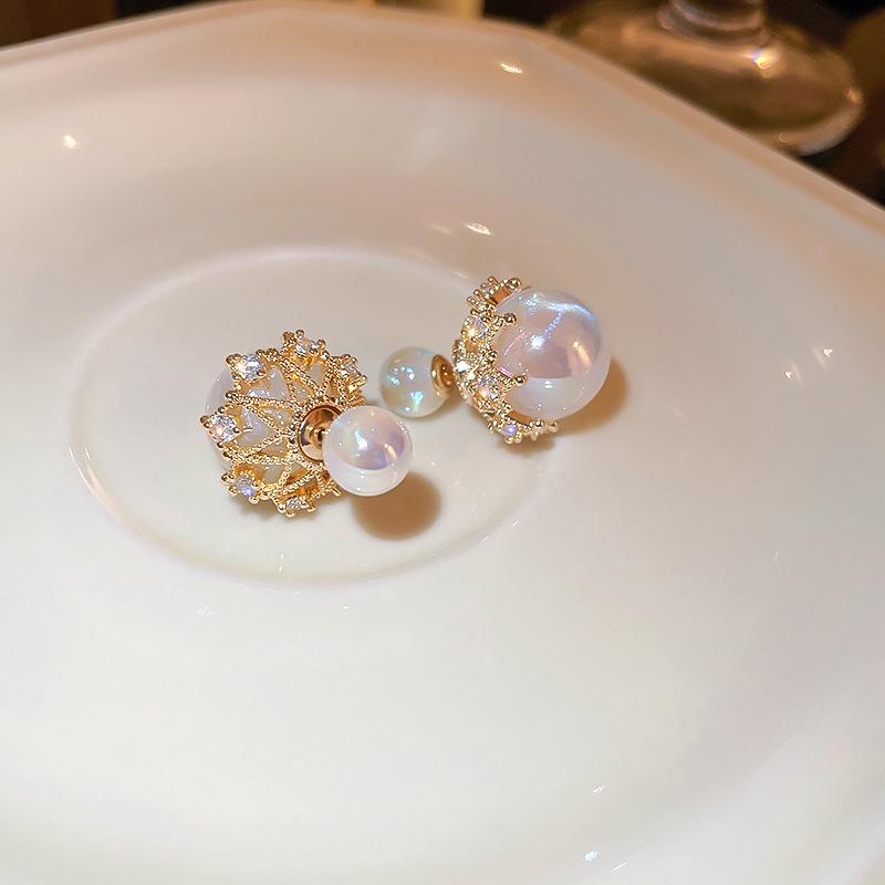 Elegant Zircon Pearl French Retro Luxury Earrings 2025