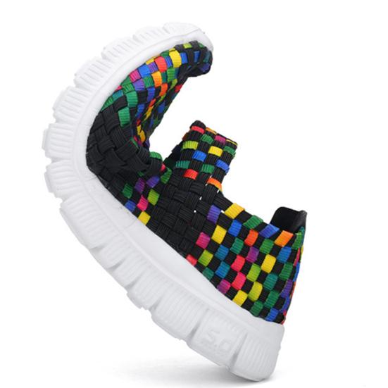 Летние женские тканые кроссовки из дышащей сетчатой ​​ткани, уличная обувь на плоской подошве, радужная женская спортивная обувь для бега