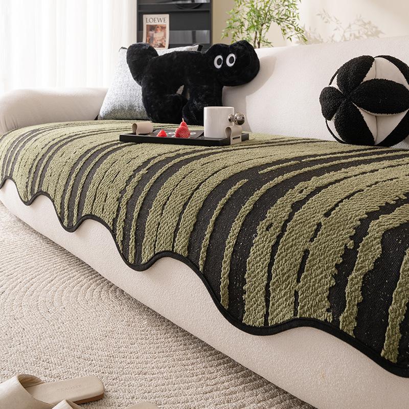 Light Luxury High-Grade Leather Sofa Cushion New Anti-Cat Scratch Cover Cloth Towel Half-Edge Velvet Autumn And Winter Special-Shaped Sofa Seat