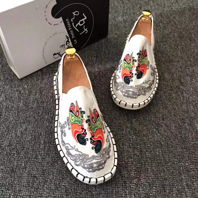Ethnic Style Embroidery Old Beijing Cloth Shoes Men'S Breathable Cloth Shoes Beef Tendon Sole Handmade Canvas Shoes Non-Slip Doudou Shoes