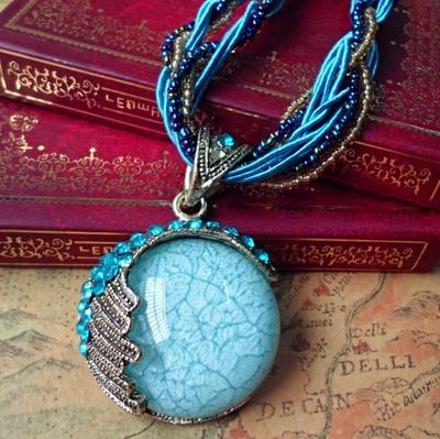 Богемское ожерелье-подвеска «Сапфир Лунной бухты» - Ювелирные изделия в ретро европейском и американском стиле