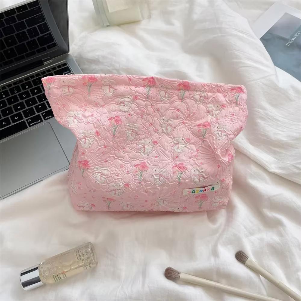 Large Capacity Portable Travel Cosmetic Organizer Wash Bag Embossed Cartoon Cosmetic Bag Women Makeup Bags Skincare Storage Bag