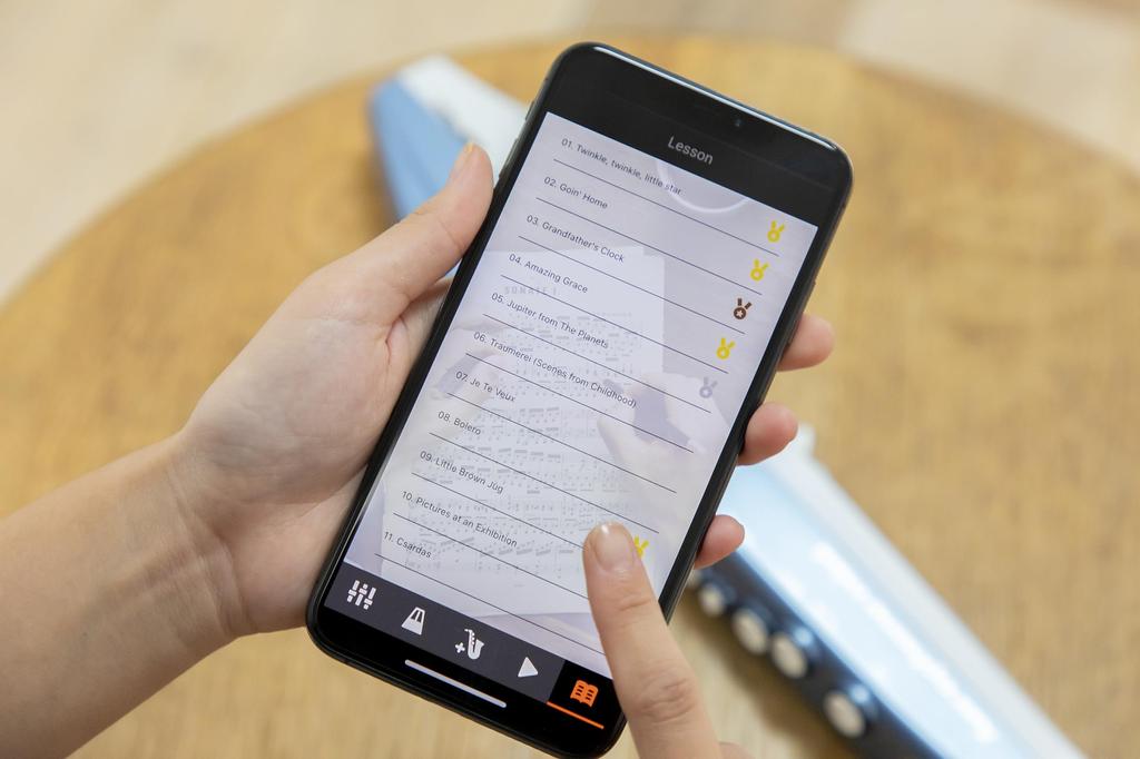 Цифровой саксофон Roland Aerophone Mini AE-01