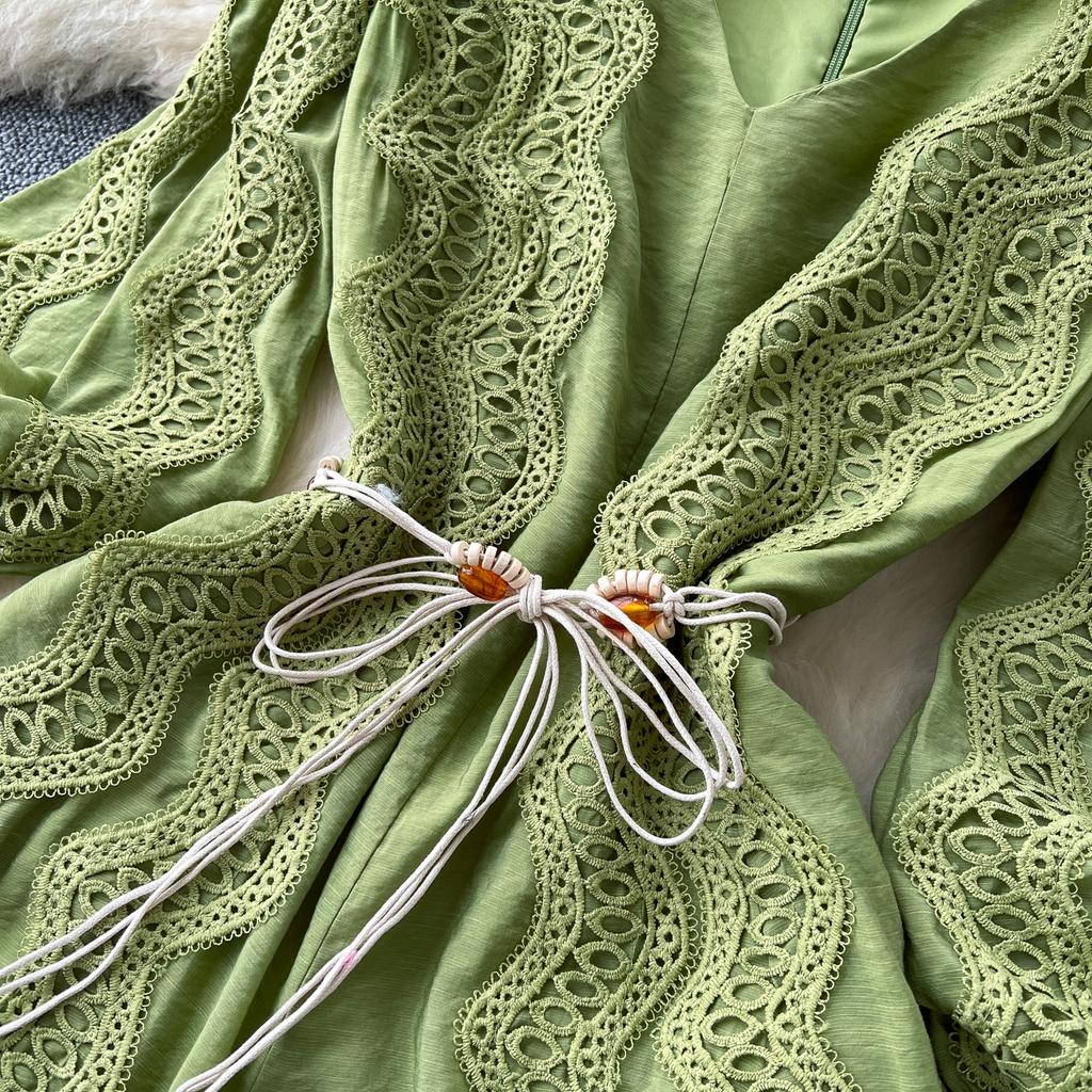 Весна-лето Женские V-образные вырезы с рукавами-фонариками Вышитые кружевные лоскутные шикарные платья с поясом