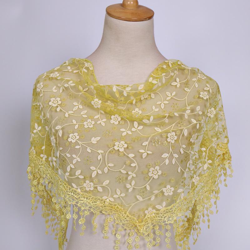 Korean Floral Lace Triangle Scarf - Breathable, Classic & Decorative Veil for Spring and Autumn
