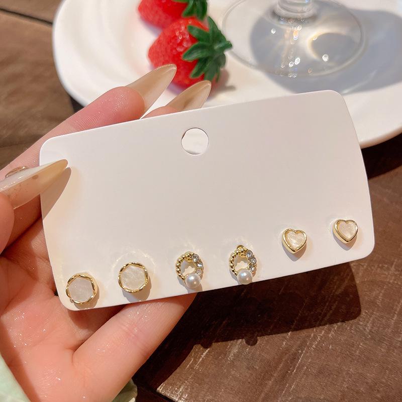 «Набор для пирсинга ушей с жемчугом в корейском стиле»: Маленькие, универсальные серьги для студентов — элегантные и простые ювелирные изделия высокого класса.