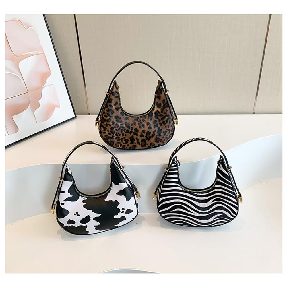 Cow Pattern Shoulder Bag for Spring/Summer Versatile Women's Bag Personalized Leopard Pattern Underarm Handbag