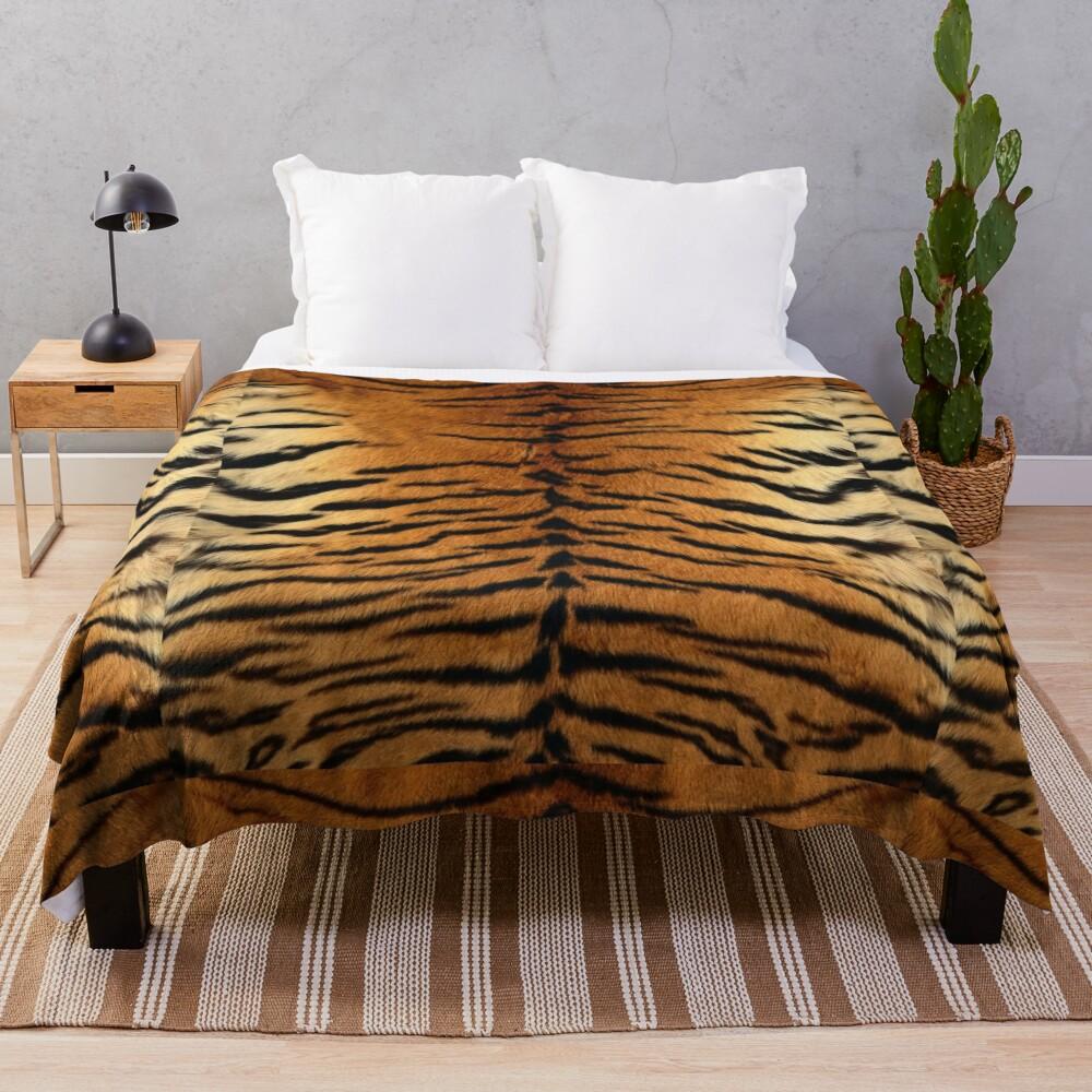 tiger pattern lover Throw Blanket