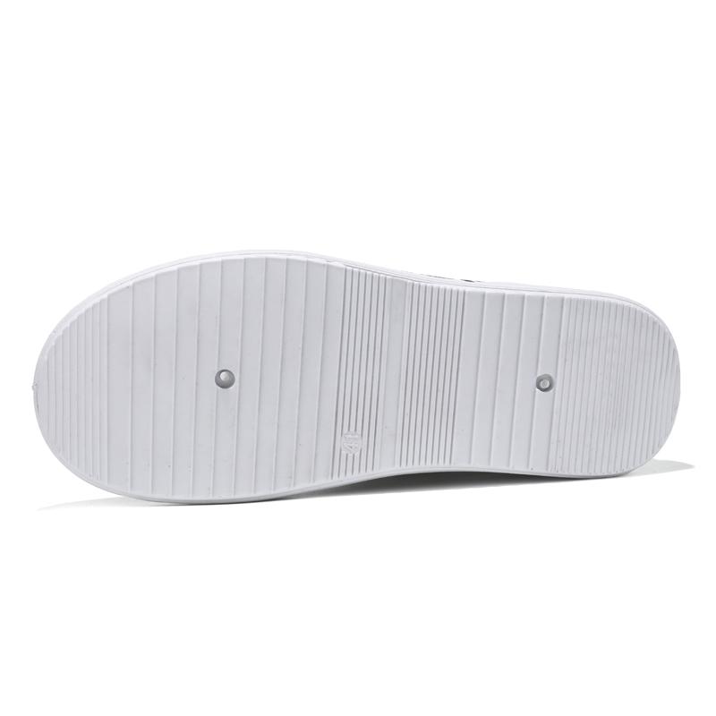 Latest fashion men's sneakers high quality sneakers ventilated men's shoes waterproof walking style shoes